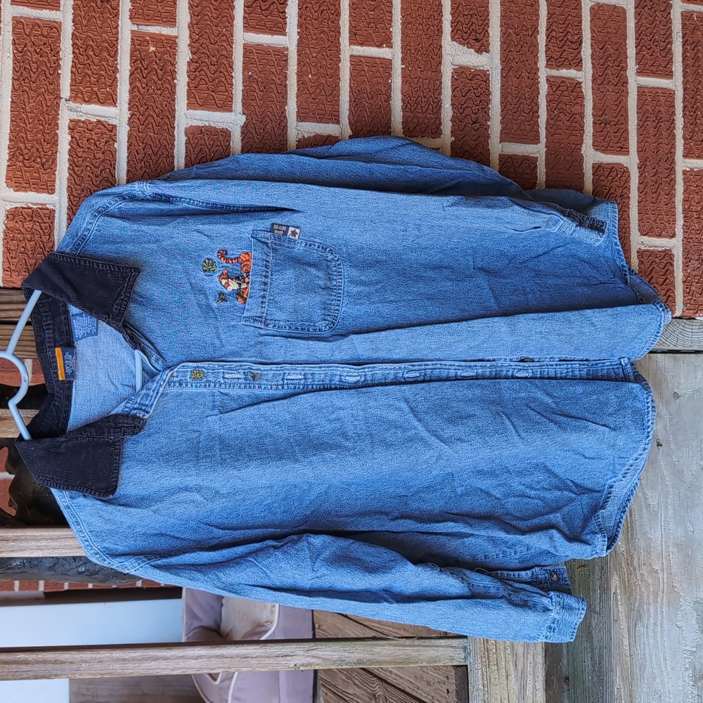 Pooh Disney Blue Denim Shirt with Embroidered Tigger Corduroy Collar 22W/24W